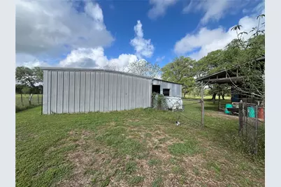 1475 Cr 16, Altair, TX 77412 - Photo 11