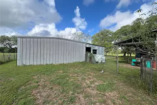 1475 Cr 16, Altair, TX 77412 - Photo 11