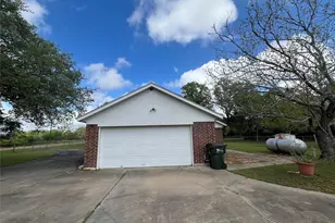 1475 Cr 16, Altair, TX 77412 - Photo 35
