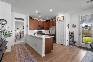 712 Allana Ln, Alvin, TX 77511 - Photo 17