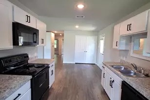 1403 W Virginia St, Beaumont, TX 77705 - Photo 5