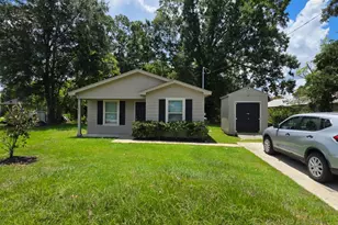 1403 W Virginia St, Beaumont, TX 77705 - Photo 1