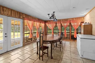 303 W Stringer St, Kirbyville, TX 75956 - Photo 11