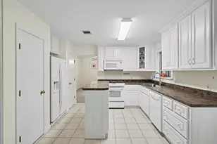 122 Warbonnet Dr, Conroe, TX 77304 - Photo 7