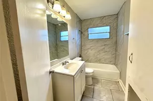 9401 Sierra Dr, Houston, TX 77051 - Photo 17
