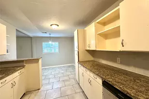 9401 Sierra Dr, Houston, TX 77051 - Photo 9