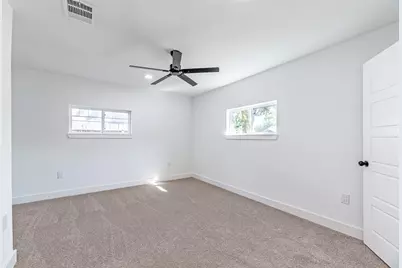8658 Sonneville Drive, Houston, TX 77080 - Photo 21