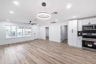 8658 Sonneville Dr, Houston, TX 77080 - Photo 5
