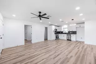 8658 Sonneville Dr, Houston, TX 77080 - Photo 3