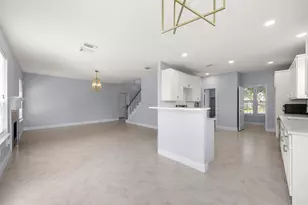 2430 Waterwood Dr, Sugar Land, TX 77479 - Photo 9