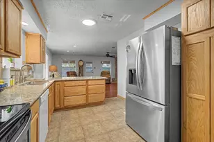 4922 Valleyview Dr, La Porte, TX 77571 - Photo 19