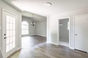 2007 Ruffian Ln, Stafford, TX 77477 - Photo 7