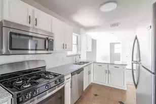 2007 Ruffian Ln, Stafford, TX 77477 - Photo 5