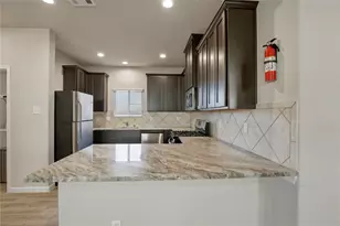 6511 Wenlock Dr, Houston, TX 77048 - Photo 9