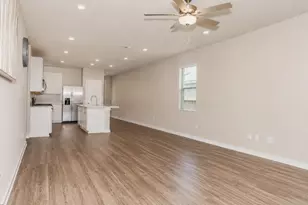 3602 Atlas Point, Angleton, TX 77515 - Photo 5