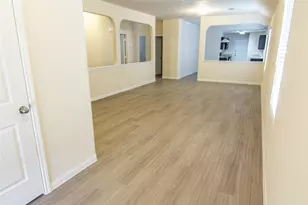 909 Ember Wood Ct, La Marque, TX 77568 - Photo 3