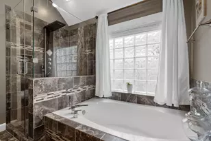 2718 Five Oaks Dr, Missouri City, TX 77459 - Photo 27