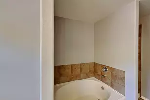 2203 Shady Birch Dr, Conroe, TX 77301 - Photo 11