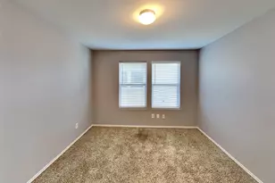 2203 Shady Birch Dr, Conroe, TX 77301 - Photo 7