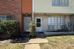 8140 Fondren Rd, Houston, TX 77074 - Photo 27