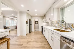 1939 Wycliffe Dr, Houston, TX 77043 - Photo 7