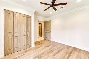 1939 Wycliffe Dr, Houston, TX 77043 - Photo 15
