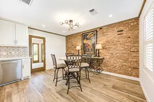 1939 Wycliffe Dr, Houston, TX 77043 - Photo 11