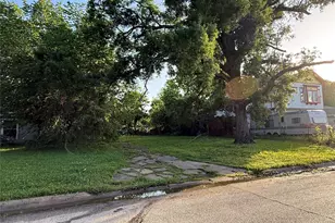 5307 Willow Glen Dr, Houston, TX 77033 - Photo 11