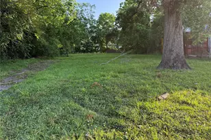 5307 Willow Glen Dr, Houston, TX 77033 - Photo 13