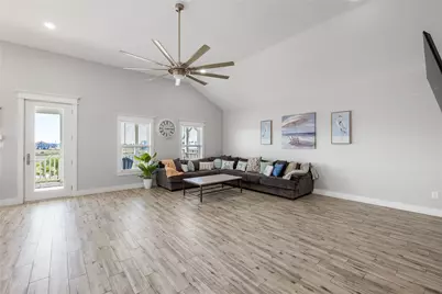 18035 Shaman Drive Drive, Galveston, TX 77554 - Photo 11