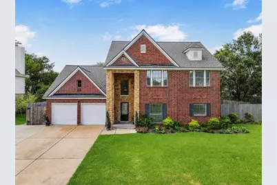 1501 W Castlewood Avenue, Friendswood, TX 77546 - Photo 1