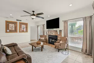1501 W Castlewood Ave, Friendswood, TX 77546 - Photo 11