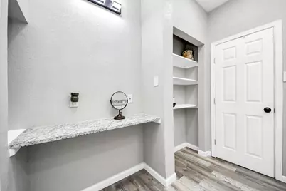 623 Medina Street, Houston, TX 77012 - Photo 25