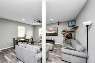 623 Medina St, Houston, TX 77012 - Photo 23