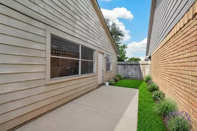 7102 Village Lake Dr, Cypress, TX 77433 - Photo 25