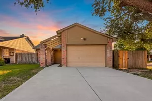 7102 Village Lake Dr, Cypress, TX 77433 - Photo 1