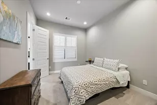 2410 Couch St, Houston, TX 77008 - Photo 13