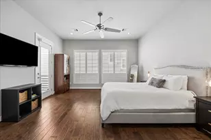 2410 Couch St, Houston, TX 77008 - Photo 9
