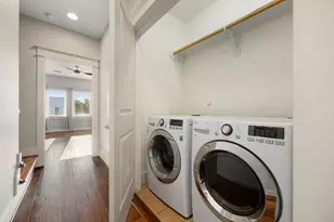 1107 Studer St, Houston, TX 77007 - Photo 21