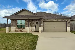 13051 Clear View Dr, Willis, TX 77318 - Photo 1