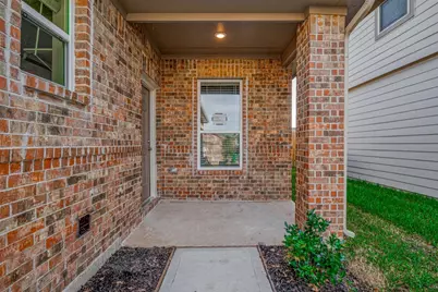 206 Colonnade Reflection Drive, Crosby, TX 77532 - Photo 3