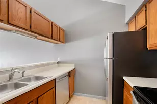 8055 Cambridge St, Houston, TX 77054 - Photo 7