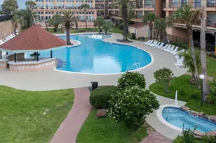 9520 Seawall Blvd, Galveston, TX 77554 - Photo 15