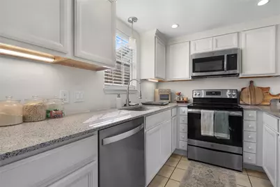 11710 Southlake Drive #40, Houston, TX 77077 - Photo 15