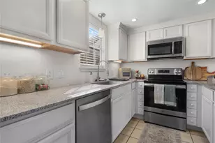 11710 Southlake Dr, Houston, TX 77077 - Photo 15