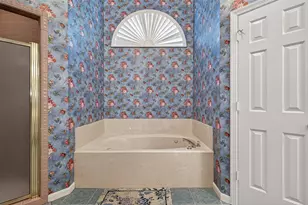 1010 Mill Valley Dr, Sugar Land, TX 77498 - Photo 45