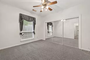 1010 Mill Valley Dr, Sugar Land, TX 77498 - Photo 33