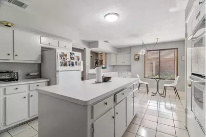 7534 Quail Meadow Drive, Houston, TX 77071 - Photo 5