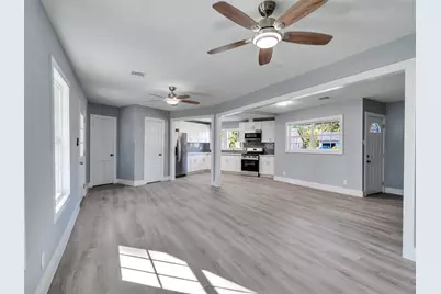 1009 Ruby Lane, Orange, TX 77630 - Photo 5