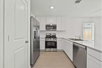 2826 Cedar Rock Street, League City, TX 77573 - Photo 5